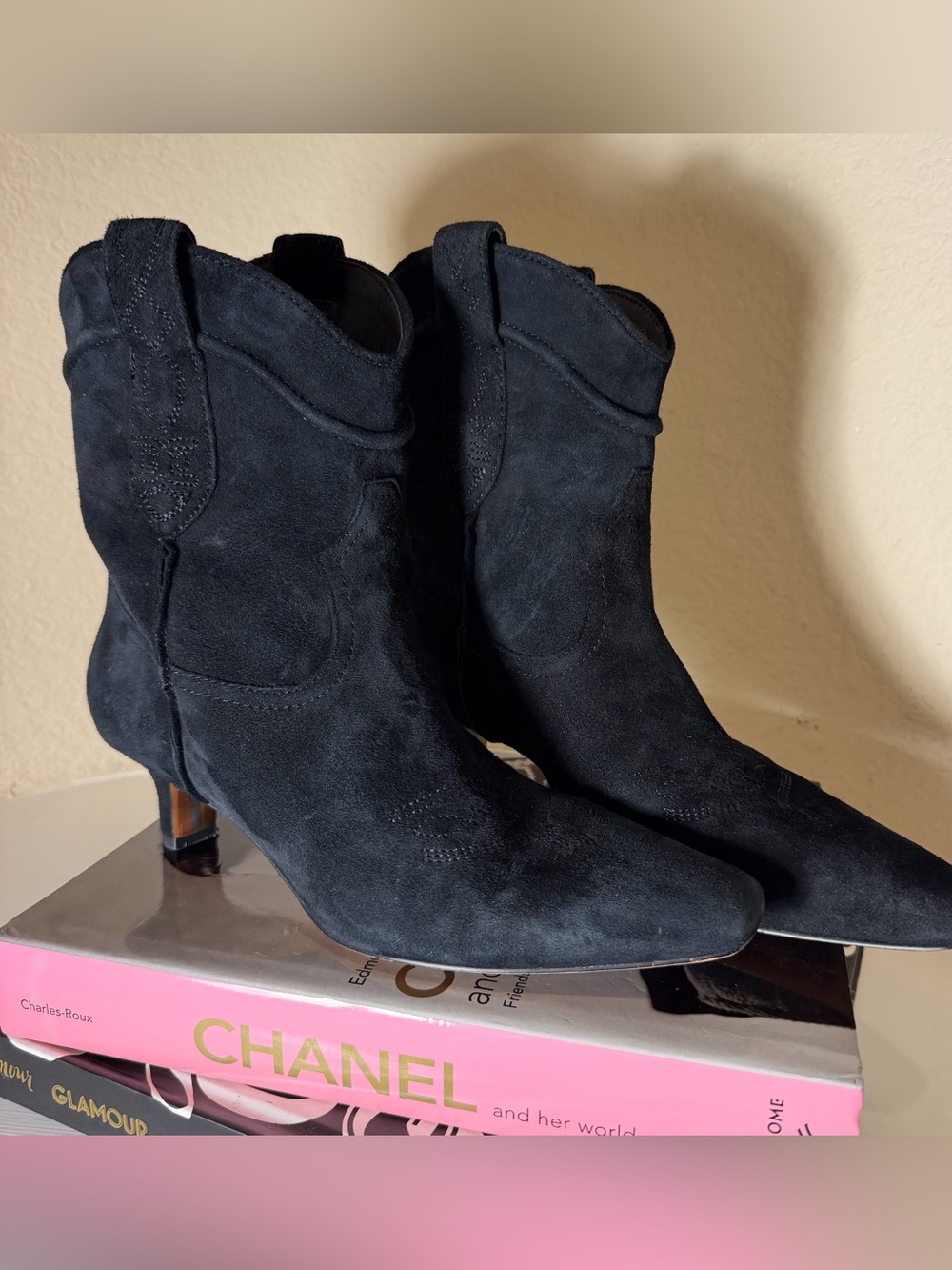 Sam Edelman Black Suede Western Ankle Boots Size 7 – Pointed Toe Y2K